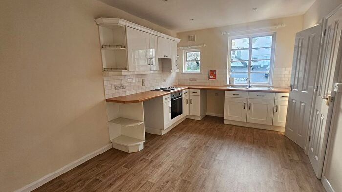 3 Bedroom Flat To Rent In Anzac Street, Dartmouth, TQ6