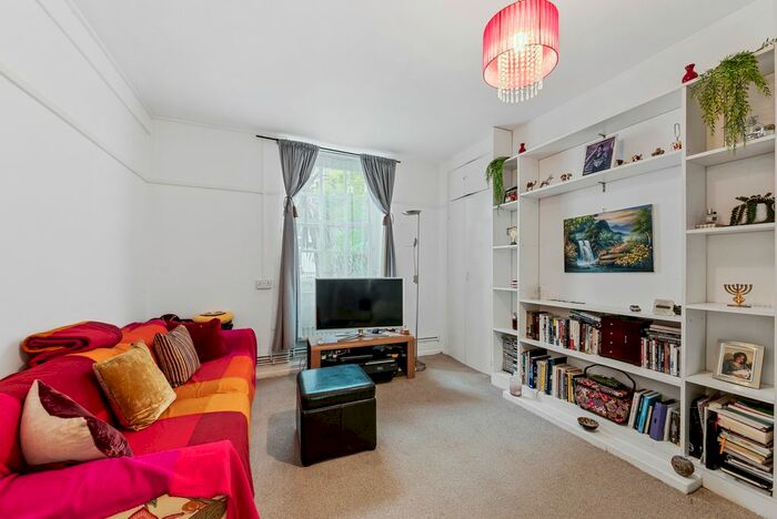 1 Bedroom Studio To Rent In Bourne Estate, Portpool Lane, London, EC1N