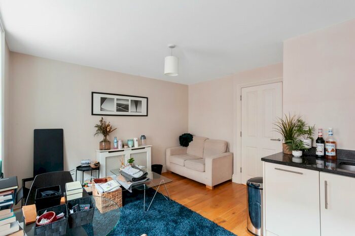 1 Bedroom Flat To Rent In Hanson Street, London, W1W