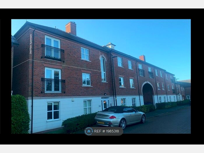 2 Bedroom Flat To Rent In White Clover Square, Lymm, WA13