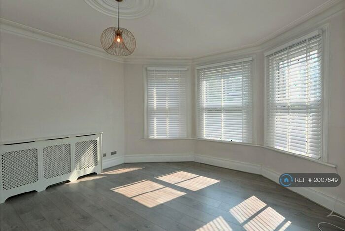 2 Bedroom Flat To Rent In Marlborough Road, London, N22