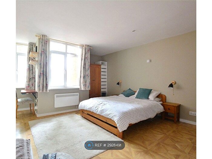 Studio To Rent In Varma Court, London, SE3