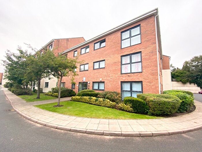 1 Bedroom Flat To Rent In Lowbridge Court, Garston, Liverpool, L19
