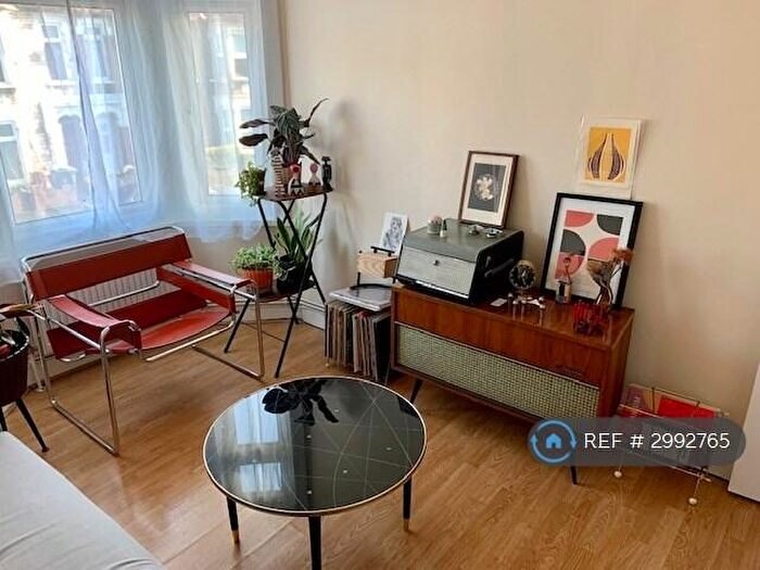 2 Bedroom Flat To Rent In Blackhorse Lane, London, E17