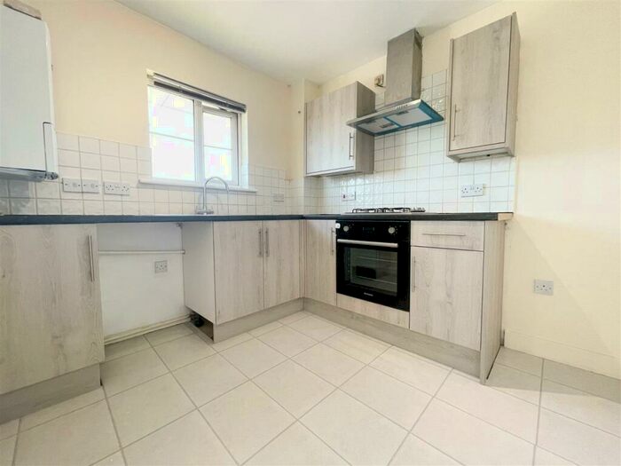 2 Bedroom Flat To Rent In Gower Place, Fleming Road, Chafford Hundred, Grays, RM16