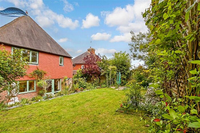 3 Bedroom Detached House For Sale In Ingleden Park Road, Tenterden, Kent, TN30