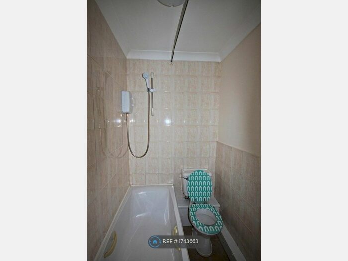 1 Bedroom Flat To Rent In Abingdon Street, Burnham On Sea, TA8