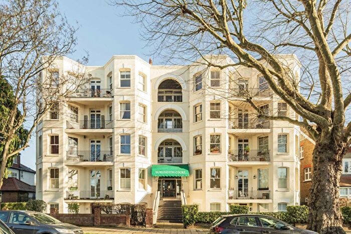 2 Bedroom Flat To Rent In Spencer Road, Chiswick, W4
