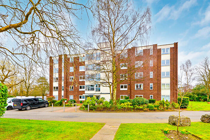 3 Bedroom Flat For Sale In The Regents, Norfolk Road, Edgbaston, B15