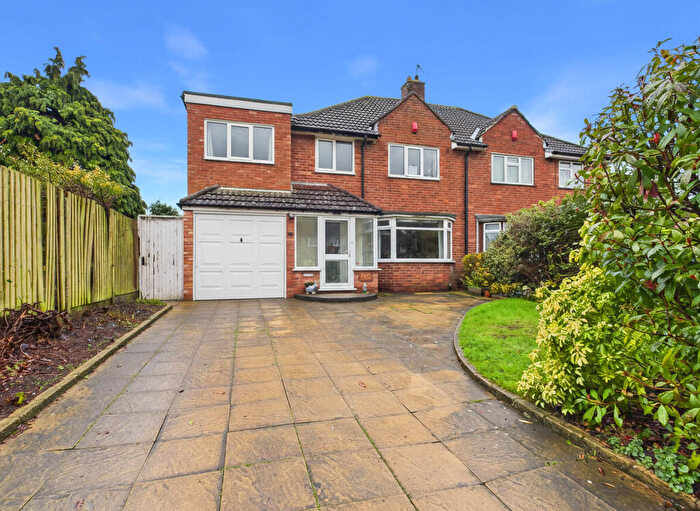 3 Bedroom Semi Detached House For Sale In Rectory Park Close, Sutton Coldfield, B75