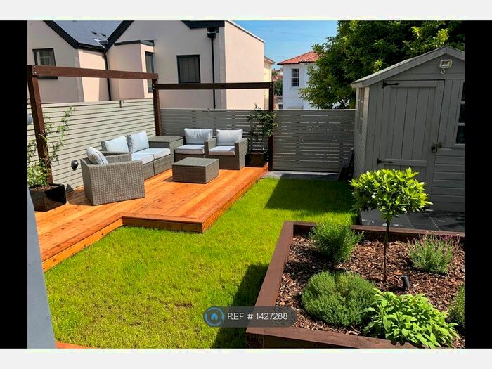 2 Bedroom Flat To Rent In Springfield Road, Bristol, BS6