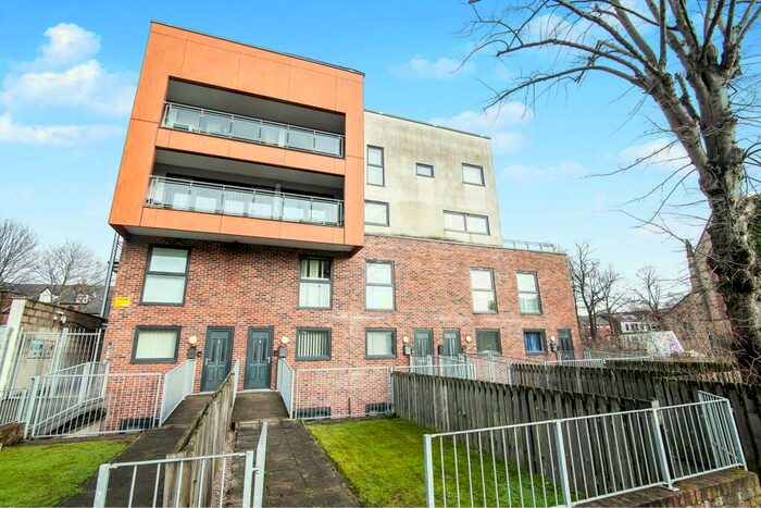 4 Bedroom Apartment To Rent In The Cube, Wilbraham Road, Fallowfield, Manchester, M14