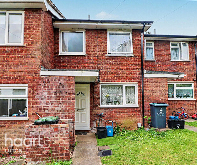 2 Bedroom Terraced House For Sale In Anthony Gardens, Luton, LU1