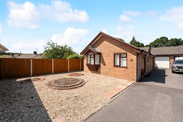 2 Bedroom Bungalow For Sale In High Oaks Gardens, Bournemouth, BH11