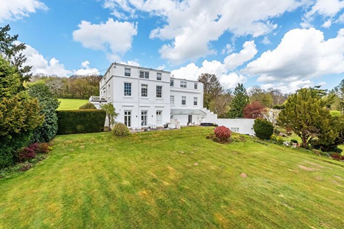 2 Bedroom Flat For Sale In Southlands Lane, Tandridge, Oxted, Surrey, RH8