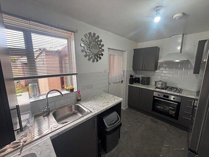 2 Bedroom Semi-Detached Bungalow For Sale In Newark Road, Peterborough, PE1