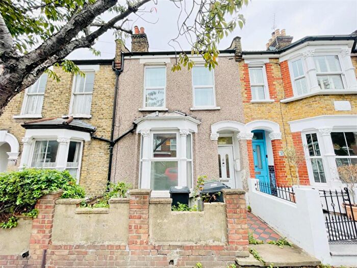5 Bedroom Terraced House For Sale In Melbourne Road, London, E17