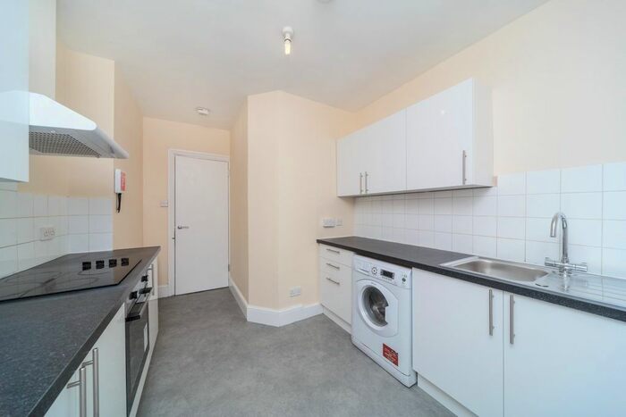 3 Bedroom Terraced House To Rent In Ditchling Rise, Brighton, East Sussex, BN1