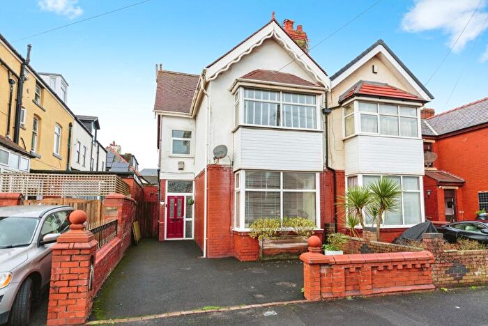 4 Bedroom Semi-Detached House For Sale In Holmfield Road, Blackpool, Lancashire, FY2