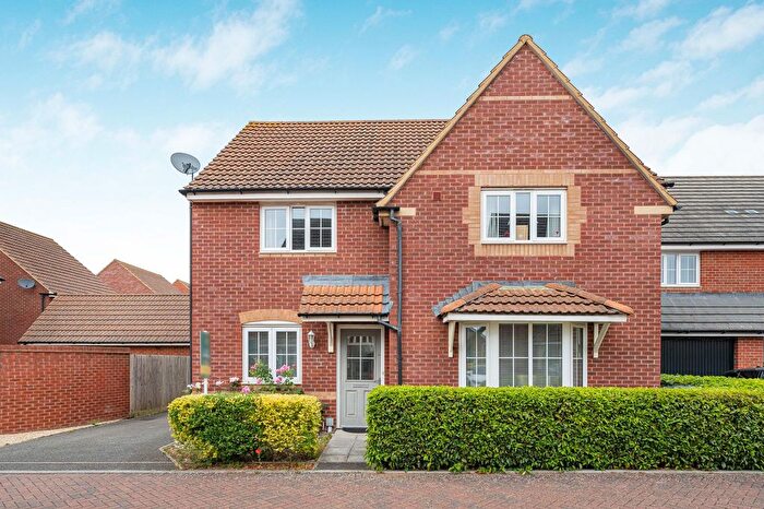 4 Bedroom Detached House For Sale In Batsford Crescent, Swindon, SN25
