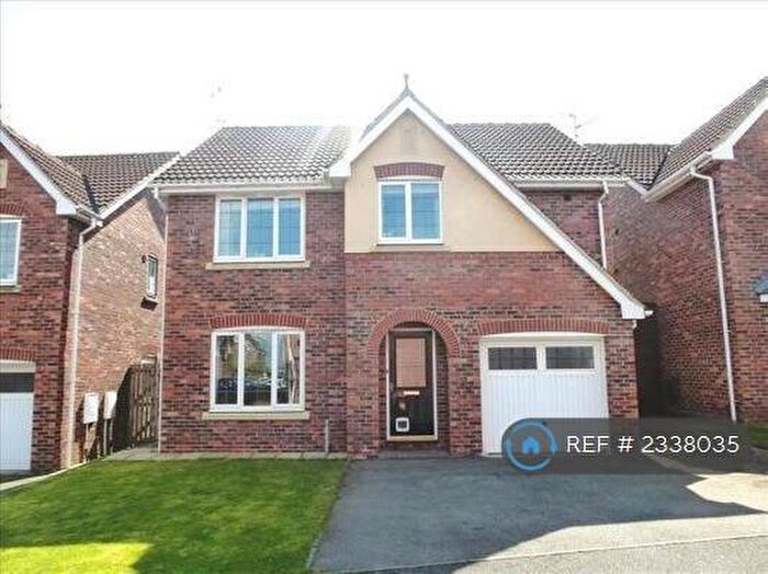 4 Bedroom Terraced House To Rent In Morton Gardens, Halfway, Sheffield, S20