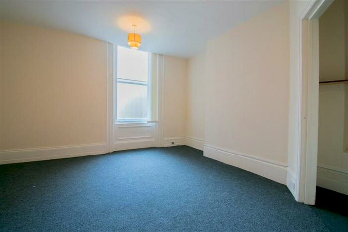 10 Bedroom Terraced House To Rent In Portland Terrace, Newcastle Upon Tyne, NE2