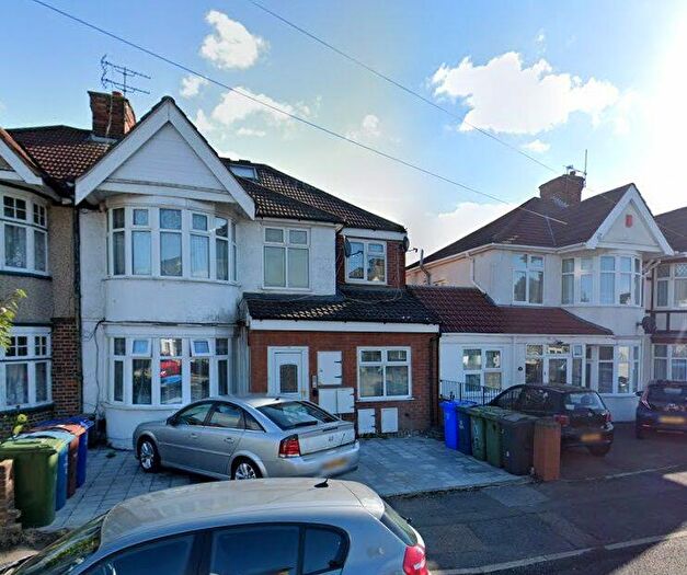 1 Bedroom Apartment To Rent In Kingshill Avenue, Harrow, London, HA3