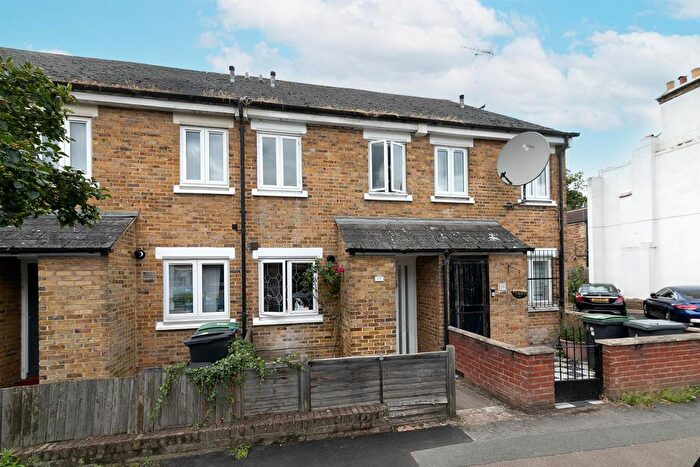 3 Bedroom Terraced House To Rent In Hanover Road, London, N15