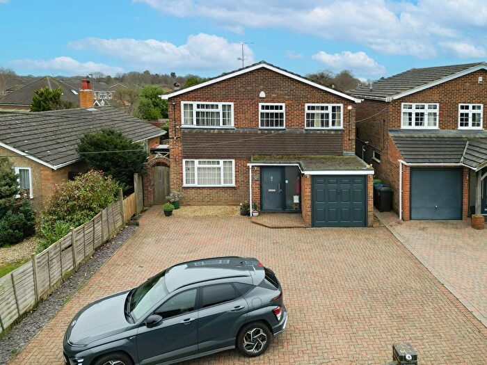 4 Bedroom Detached House For Sale In Penn Road, Hazlemere, Buckinghamshire, HP15