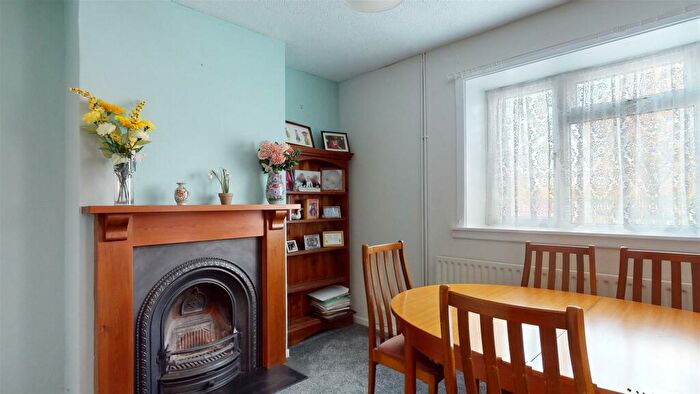 3 Bedroom Semi-Detached House For Sale In Walsh Avenue, Bristol, BS14