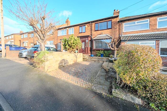3 Bedroom Town House For Sale In Smalewell Drive, Pudsey, West Yorkshire, LS28