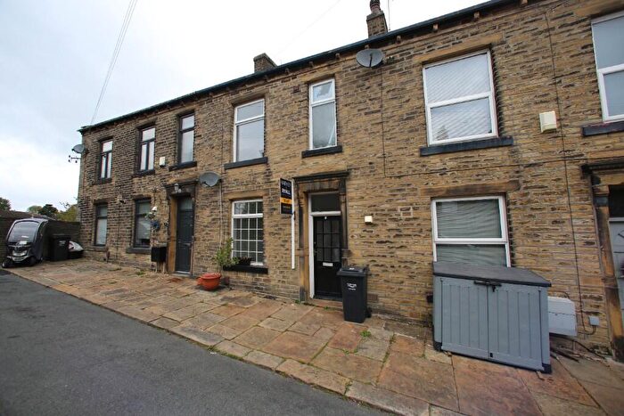 3 Bedroom Terraced House To Rent In Eldroth Road, Halifax, West Yorkshire, HX1