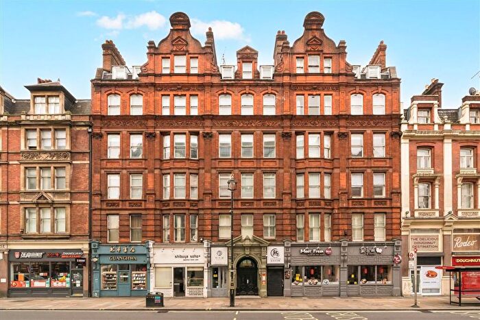 2 Bedroom Flat For Sale In Shaftesbury Avenue, London, W1D