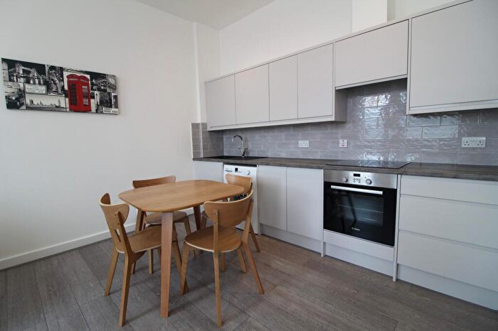 1 Bedroom Apartment To Rent In Mcilroys Building, Oxford Road, Reading, RG1