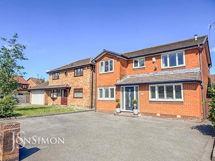 4 Bedroom Detached House For Sale In Whittingham Drive, Ramsbottom, Bury, BL0
