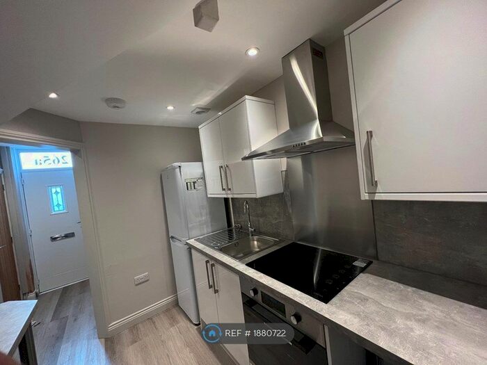 1 Bedroom Terraced House To Rent In Flanshaw Lane, Wakefield, WF2