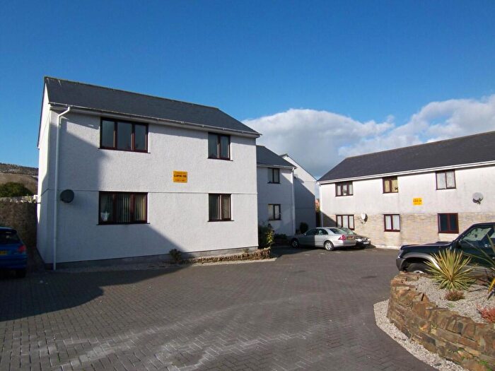 2 Bedroom Flat To Rent In Lombarda Bugle, PL26