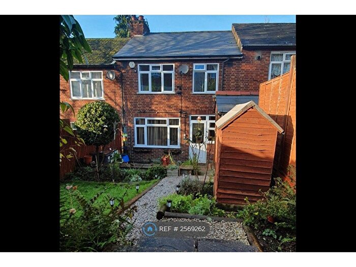 3 Bedroom Terraced House To Rent In Hitchin Road, Luton, LU2