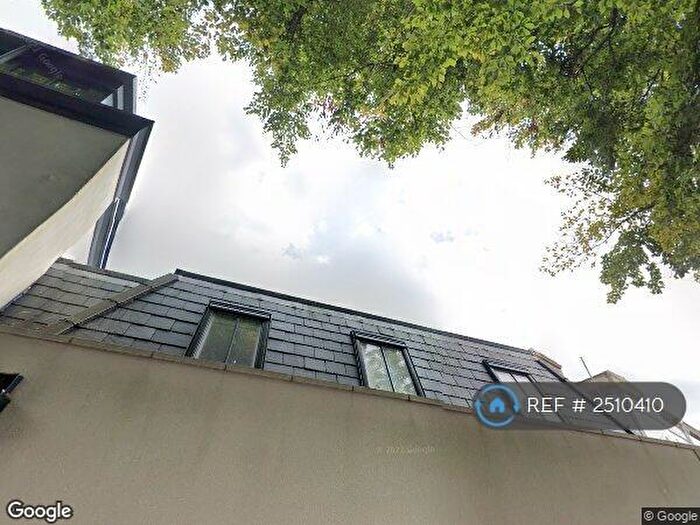 3 Bedroom Flat To Rent In Richmond Hill, Bristol, BS8