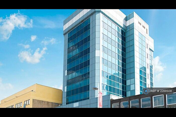 Studio To Rent In Skyline, Slough, SL1