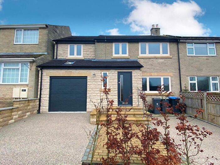 4 Bedroom Semi Detached House To Rent In Smithy Knoll Road, Calver, Hope Valley, S32