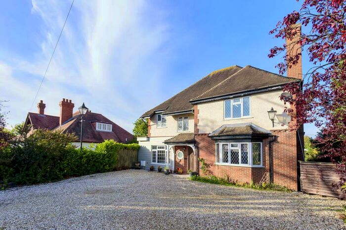 5 Bedroom Detached House To Rent In Benham Hill, Thatcham, RG18