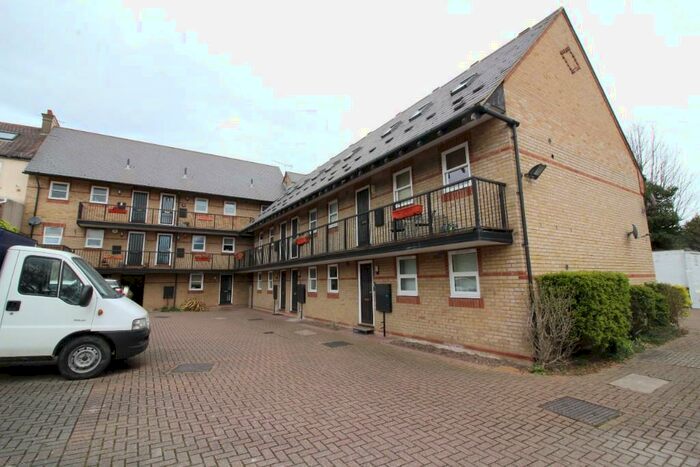 1 Bedroom Maisonette To Rent In Sun Lane, Gravesend, Kent, DA12