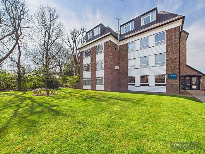 1 Bedroom Flat To Rent In Whitton Road, Twickenham, TW1