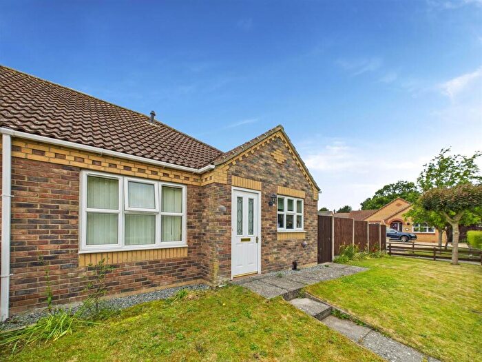 2 Bedroom Semi-Detached Bungalow For Sale In Mumby Meadows, Mumby, Alford, LN13