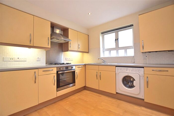2 Bedroom Flat To Rent In Wallace Apartments, Sherborne Street, Cheltenham, Gloucestershire, GL52