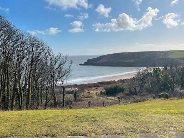 2 Bedroom Apartment For Sale In Devon Court, Freshwater East, Pembroke, SA71