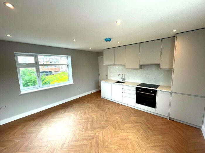 1 Bedroom Flat To Rent In Halons Road, London, SE9