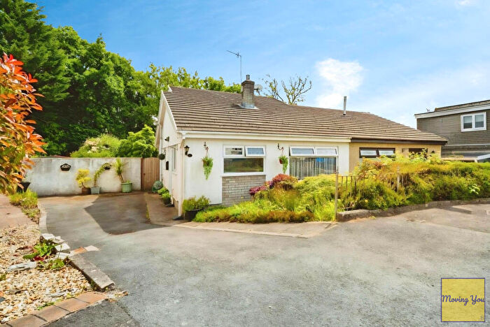 3 Bedroom Semi-Detached Bungalow For Sale In Pen-Yr-Alltwen Park, Rhos, SA8