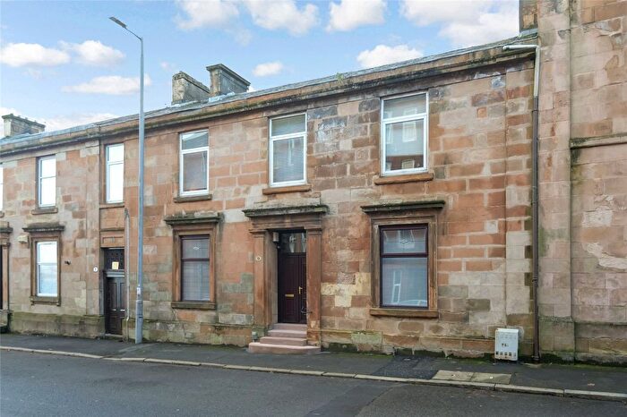 2 Bedroom Flat For Sale In Roxburgh Street, Greenock, Inverclyde, PA15